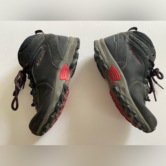 Columbia hiking boots - Picture 4 of 7